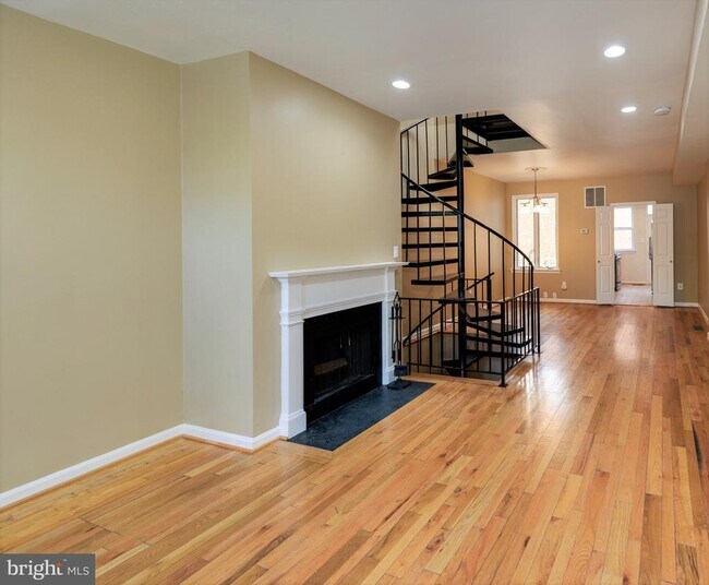 Photo - 3254 Q St NW