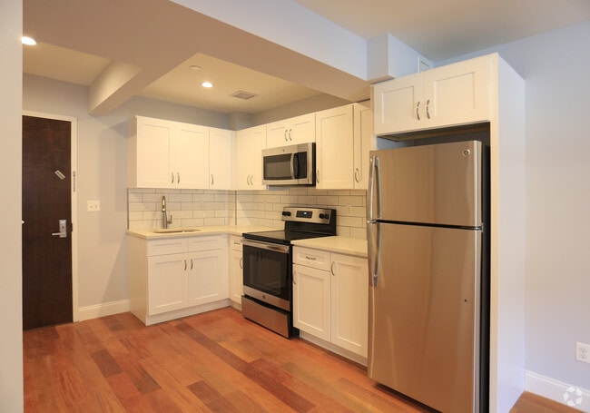 kitchen 1br