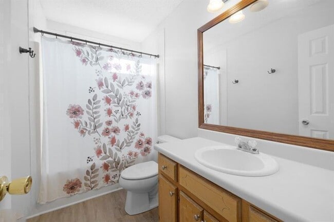 Photo - 1237 Torrey Pl SE