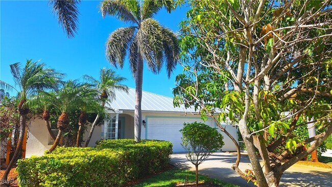 Photo - 541 110th Ave N