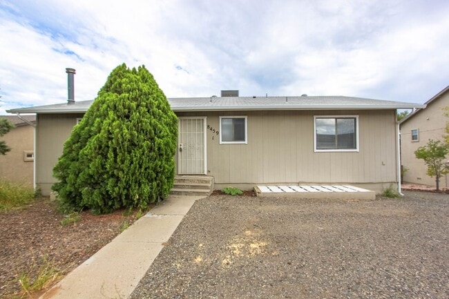 Building Photo - 8459 E Leigh Dr Unit 8459 Leigh Dr #1 Rental