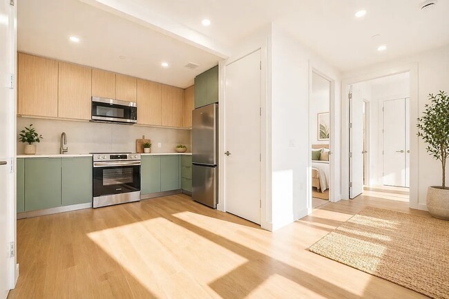 Photo - 2363 Bedford Ave Unit 702B