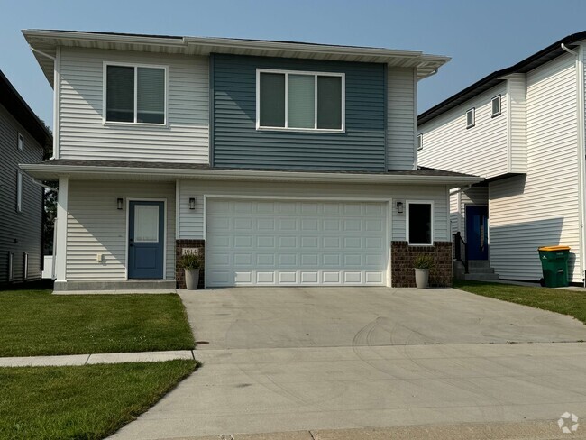 Building Photo - 4-bedroom, 3-bathroom West Fargo Single-Fa... Rental