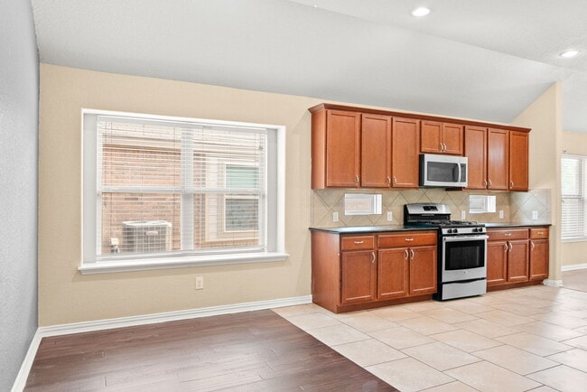 Photo - 14528 Prairie Pass