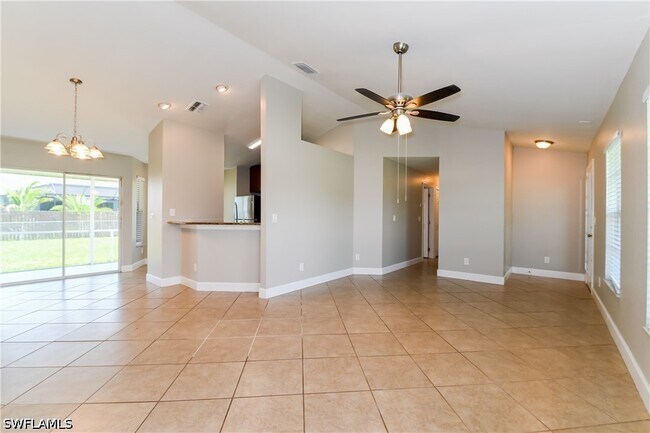 Photo - 929 SW 31st St