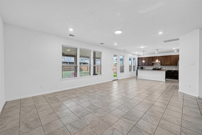 Photo - 25319 Whitehaven Gate St