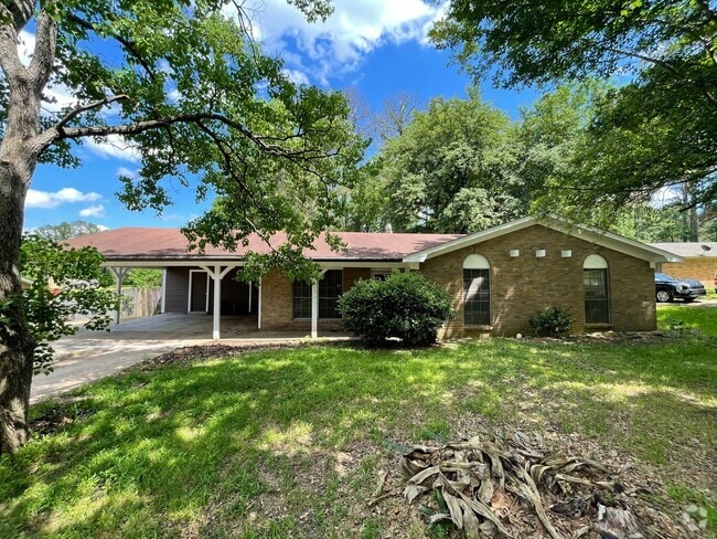 Building Photo - 609 Upper Darby Rd Rental