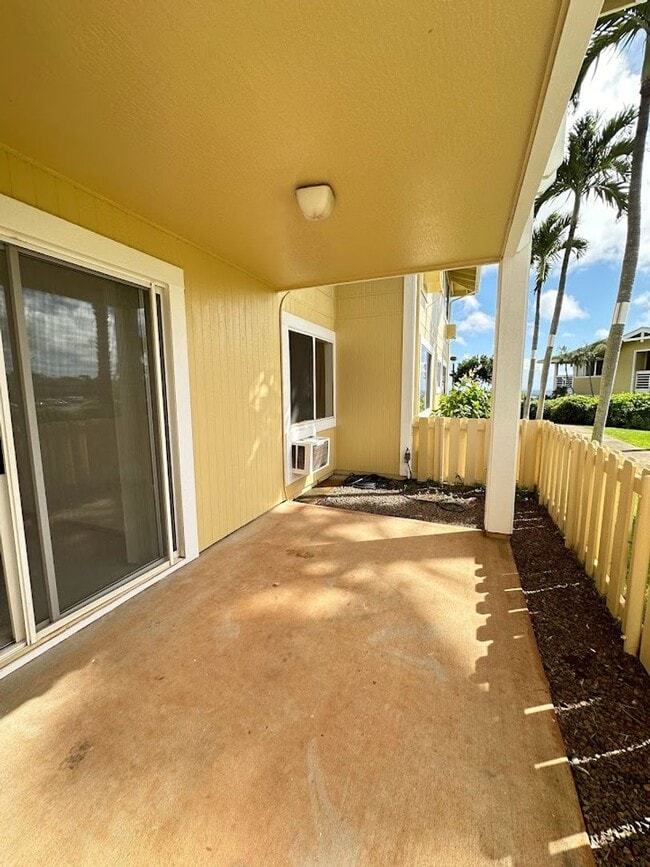 Photo - 94-514 Kupuohi St., #11/105