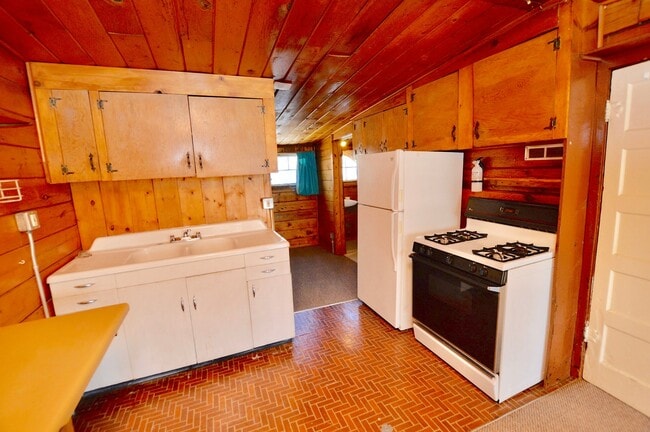 Photo - 1206 W Tomichi Ave Unit 4