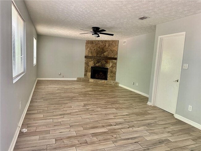 Photo - 3897 Murdock Ln