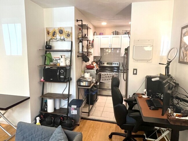 Photo - 84 W Concord St Unit 1