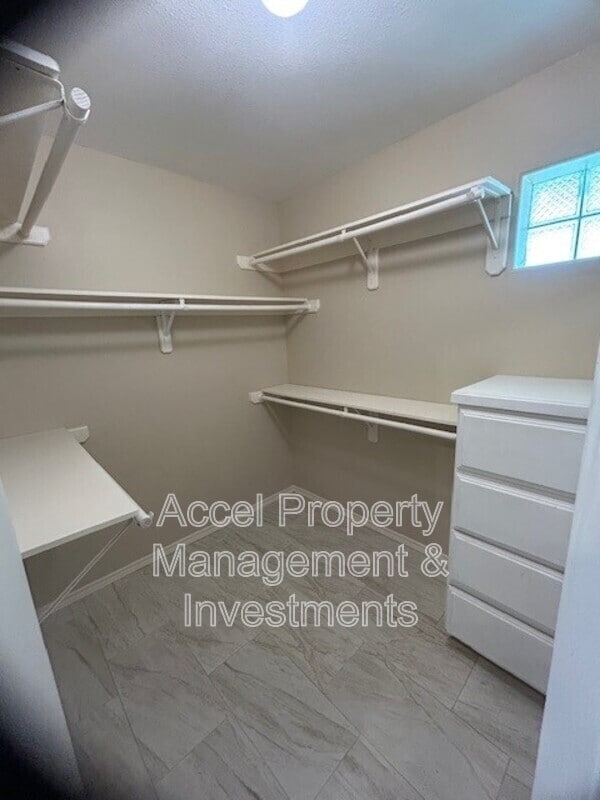 Photo - 7109 N 26th St