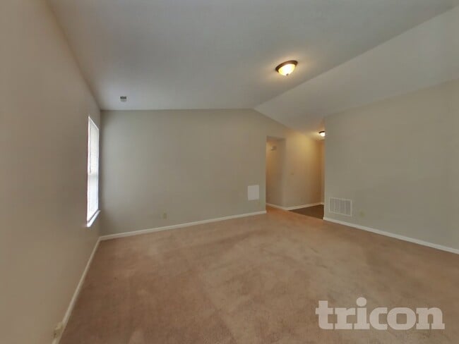 Photo - 7403 Grandview Dr