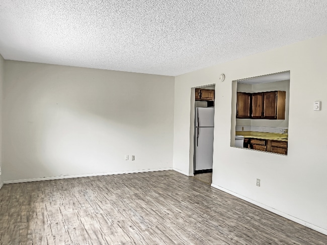 Photo - 103 Onarga Ave Apartment Unit 2