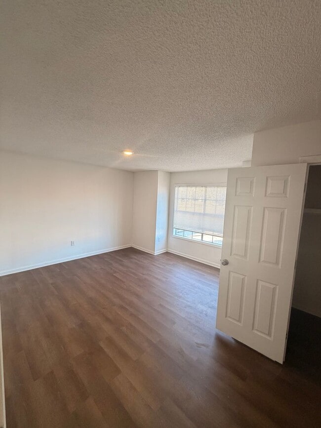 Photo - 109 Limoges St Unidad 109 Limoges  B