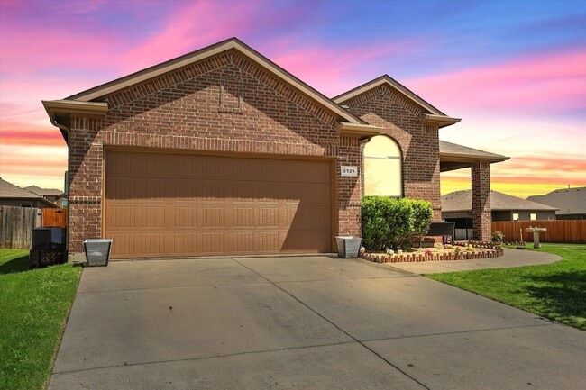 Building Photo - 5129 Meadow Ln Rental