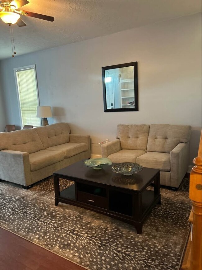 Photo - 1227 Holley St
