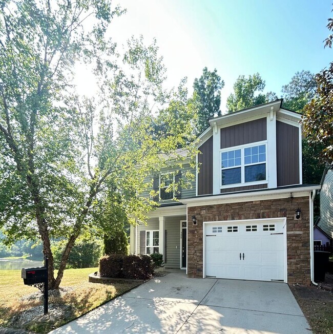 Photo - DOWNTOWN COLUMBIA'S CANAL PLACE