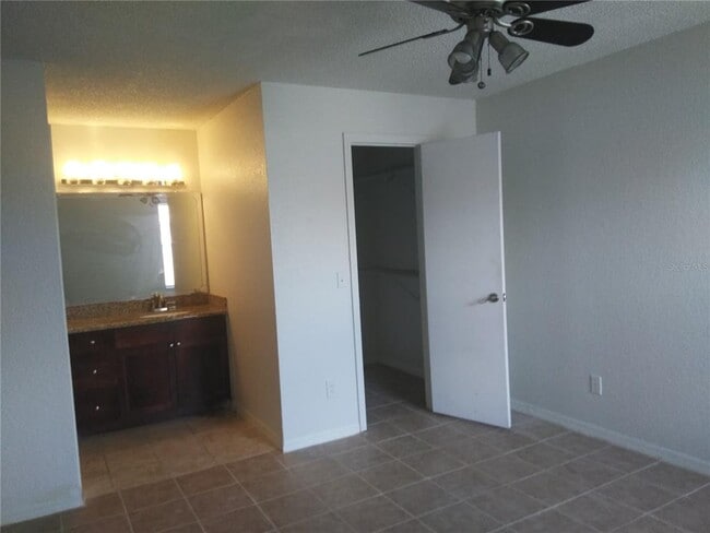 Photo - 5168 Conroy Rd Unit 1636