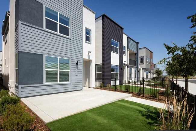 Cyrene at Meadowlands - Single Family Homes for Rent