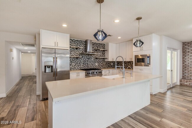 Photo - 1829 W Orchid Ln