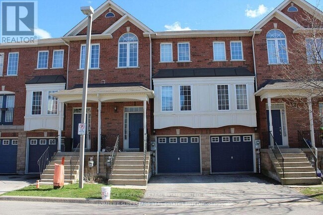 Photo - 19 Foxchase Ave