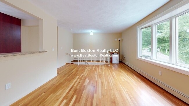 Photo - 144 E Border Rd