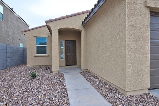 Photo - Comfortable living in a quiet neighborhood