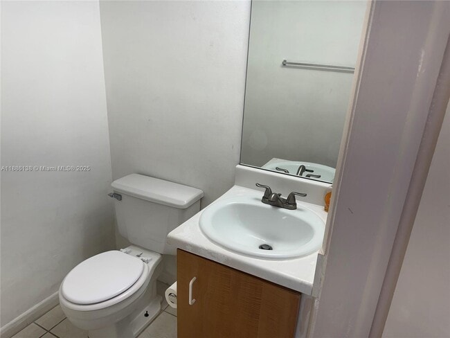 Photo - 6045 NW 186th St Unidad 323