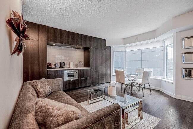 Photo - 116 B Yorkville Ave Unité SI ID1494684P