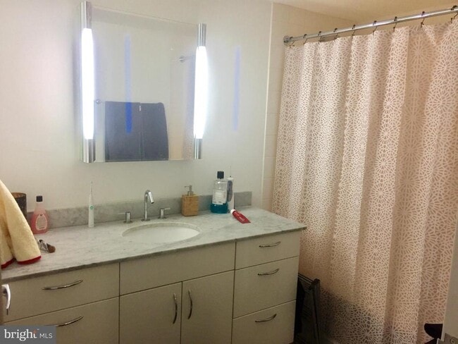 Photo - 219 S 18th St Unit 501