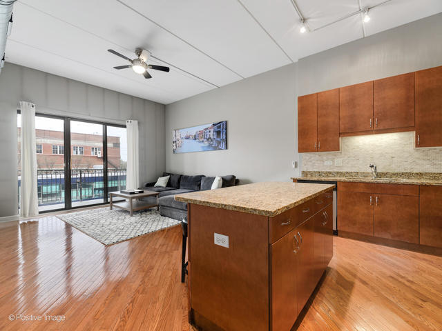 Photo - 3125 W Fullerton Ave Unit 317