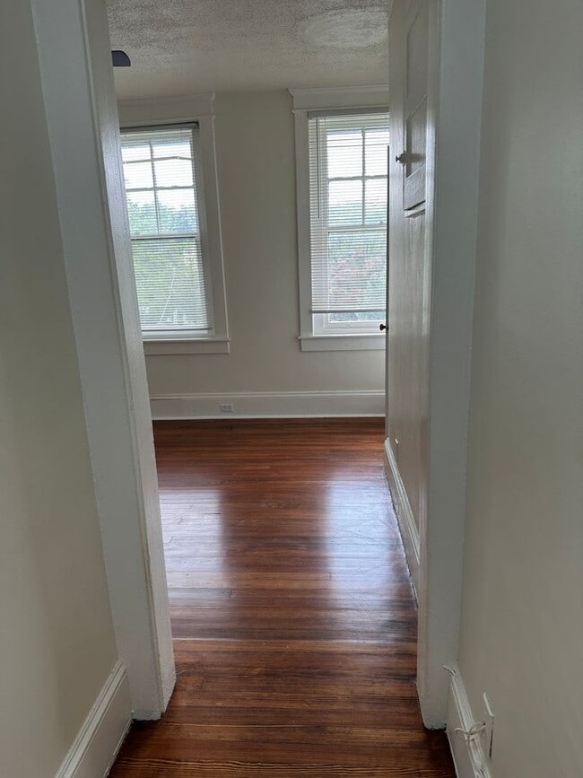 Photo - 1722 W Market St Unit 2