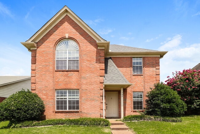 Building Photo - 784 Breeze Way
