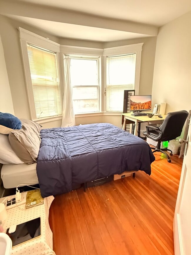 Photo - No Brokers Fee, No Security Deposit, Parking Included, heat, Hot Water Included, Laundry on a Site