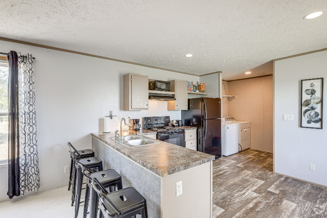 Building Photo - 930 County Rd 3390 Rental