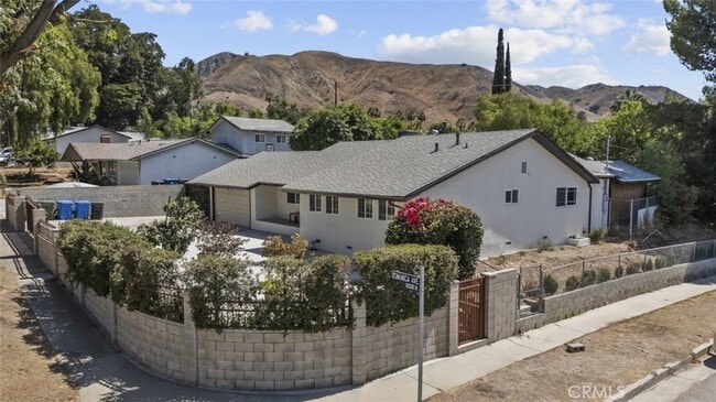 Photo - 11230 Dominica Ave