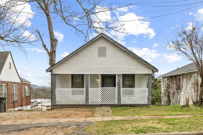 Photo - 1563 Martin Ave