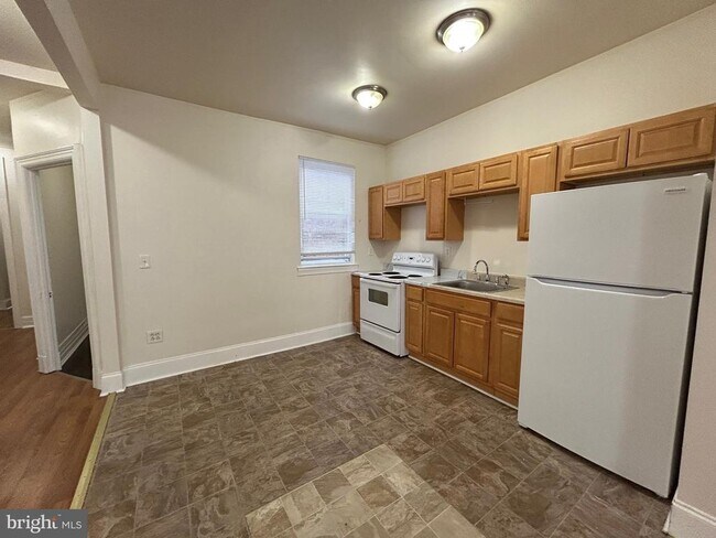 Photo - 153 E Philadelphia St Townhome