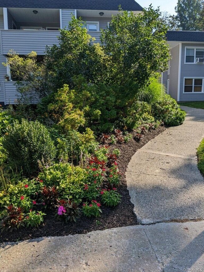 Photo - 10 Wild Oaks Rd Unit 124