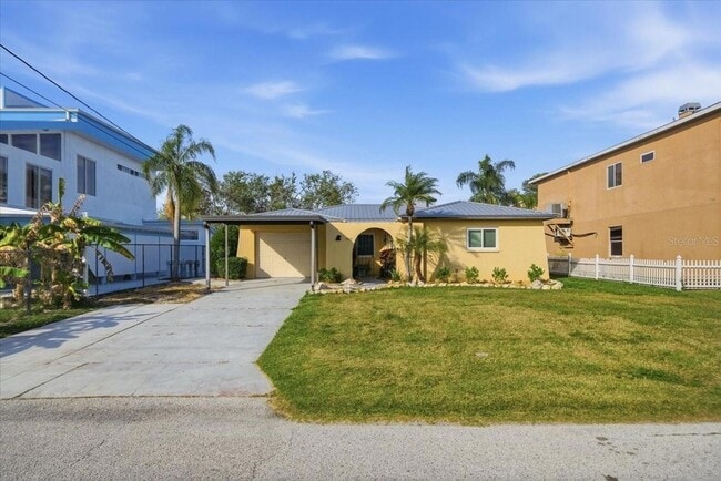 Building Photo - 7527 Hatteras Dr