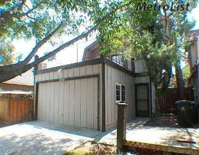 Building Photo - South Davis Townhome