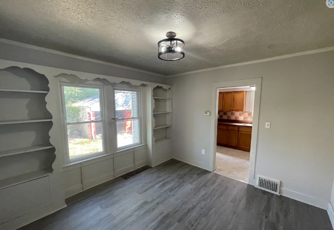 Photo - 14005 Scioto Ave