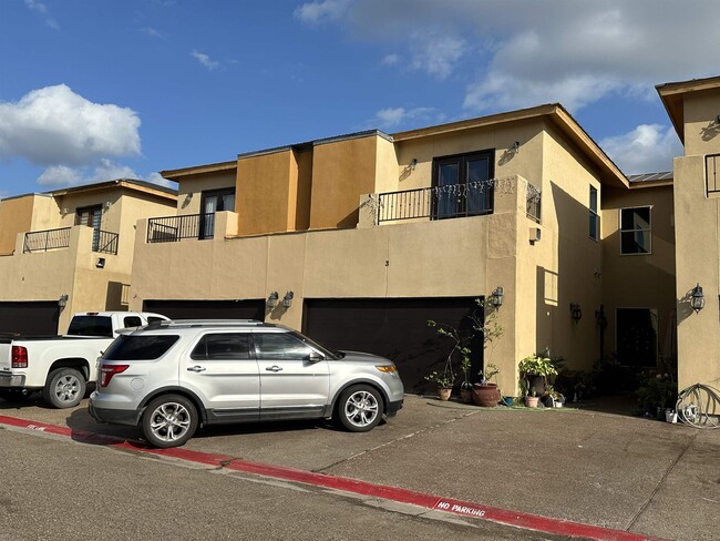 Photo - 7601 King Arthurs Ct Unit 7