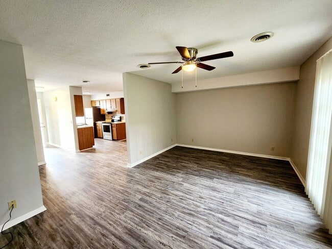 Building Photo - Marbleton Townhomes