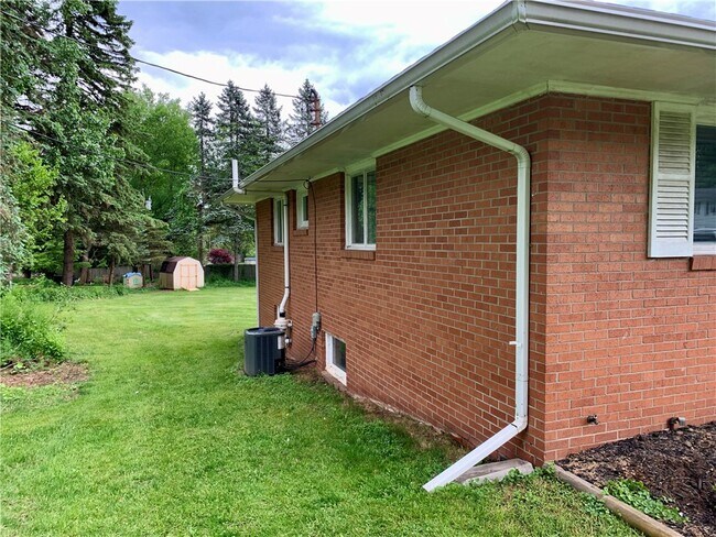 Photo - 20 Pine Hill Dr