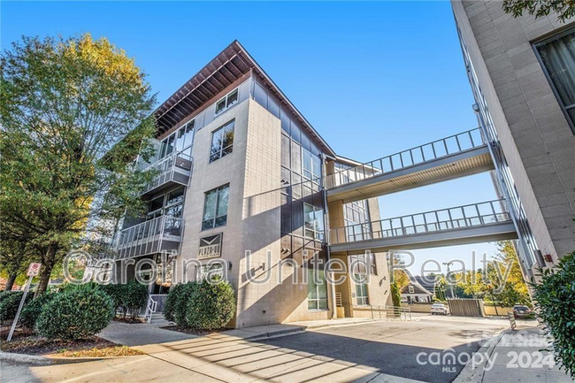 Photo - 2116 McClintock Rd Condominio