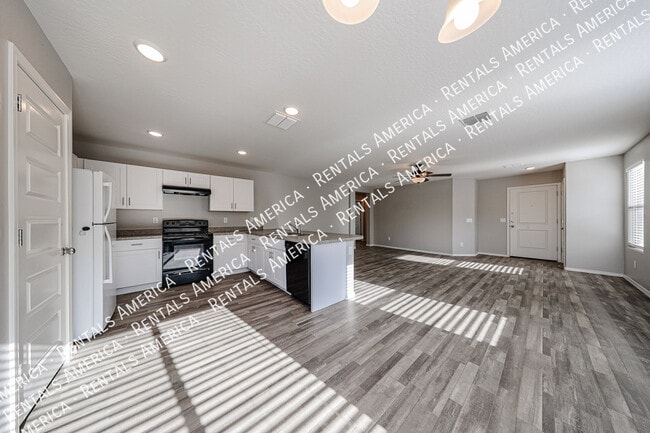 Photo - 932 Kachina Dr