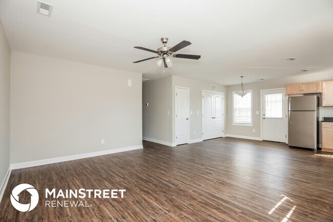 Photo - 388 Wood Ave