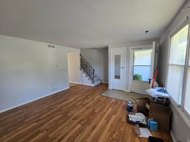 Photo - 501 W Farragut St